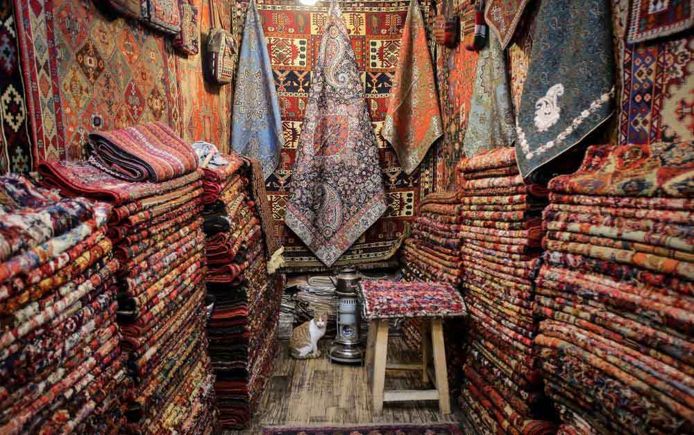 رنگ برداری فرش دستبافت در اصفهان
